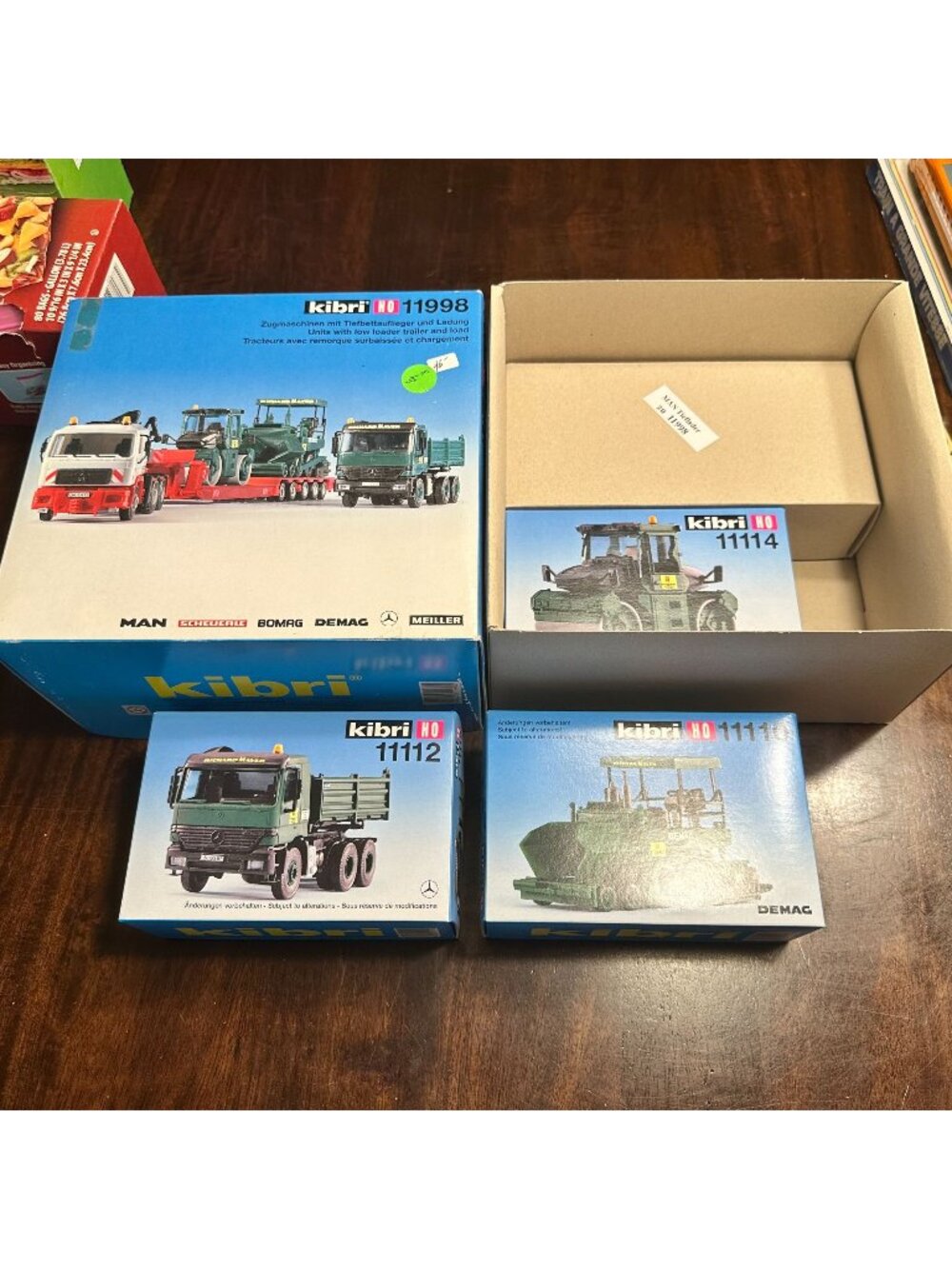 Kibri HO Scale Model KitTrailer with Richard Mayer Construction Vehicles
